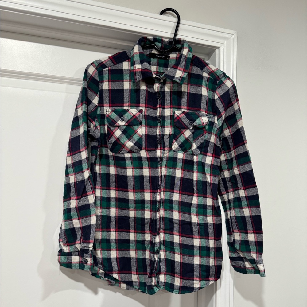 Women’s Plaid Flannel Shirt in Size XL by Ten 6 Ten!